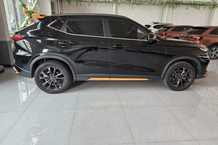Used CHANGAN OSHAN X5 2022 Sport Edition 1.5T DCT Hurricane Sonic Exterior 2