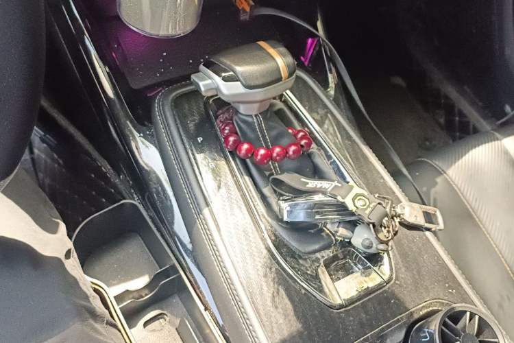 Used CHANGAN OSHAN X5 2022 1.5T DCT Xiake Edition Gear Lever
