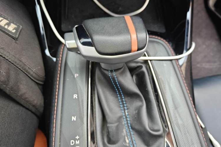 Used CHANGAN OSHAN X5 2022 Sport Edition 1.5T DCT Hurricane Sonic Gear Lever