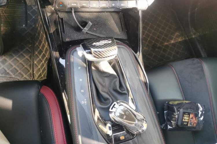 Used CHANGAN OSHAN X5 2022 1.5T DCT Tiger Roar Limited Edition Gear Lever