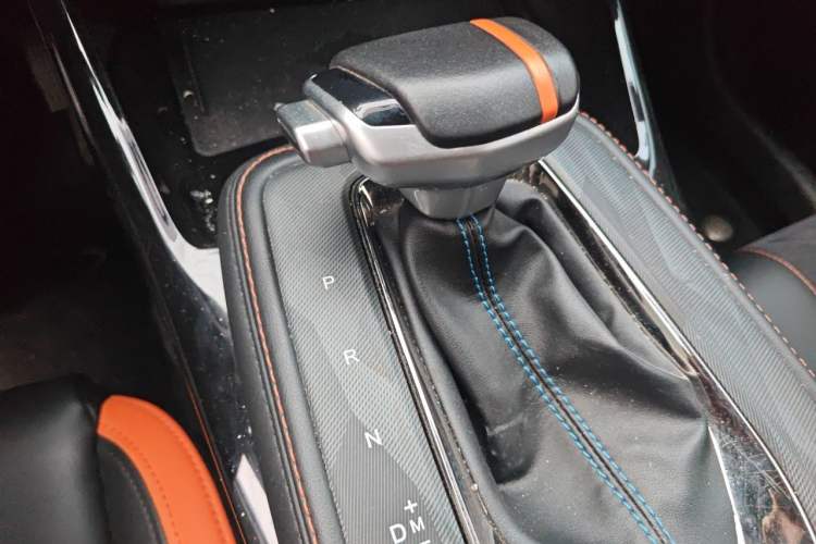 Used CHANGAN OSHAN X5 2022 Sport Edition 1.5T DCT Hurricane Sonic Gear Lever