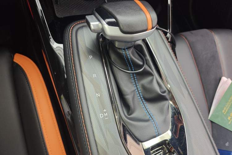 Used CHANGAN OSHAN X5 2022 Sport Edition 1.5T DCT Hurricane Sonic Gear Lever