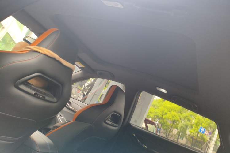 Used CHANGAN OSHAN X5 2022 Sport Edition 1.5T DCT Hurricane Sonic Headliner