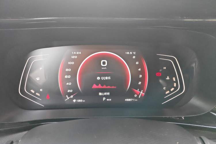 Used CHANGAN OSHAN X5 2022 Sport Edition 1.5T DCT Cyclone Assault Instrument Cluster