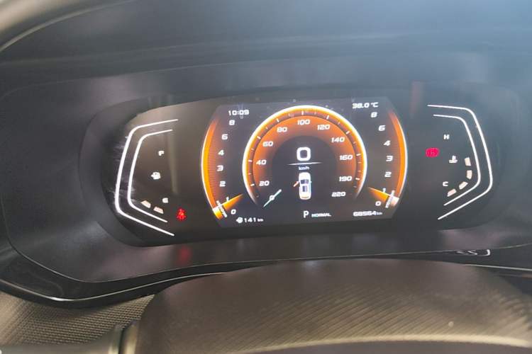 Used CHANGAN OSHAN X5 2022 Sport Edition 1.5T DCT Cyclone Assault Instrument Cluster