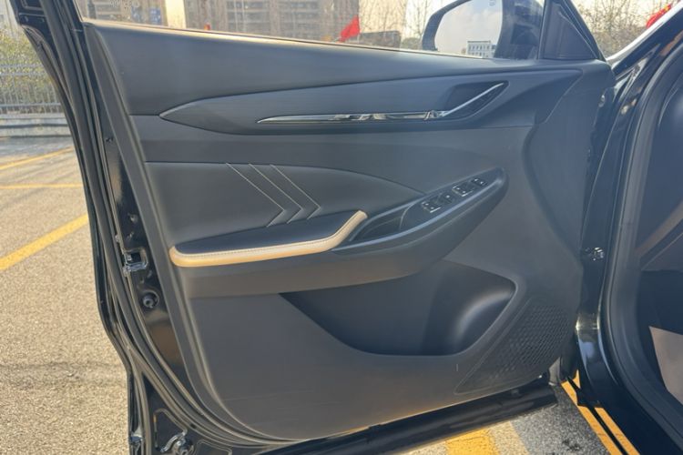 Used CHANGAN OSHAN X5 2022 1.5T DCT Xiake Edition Interior 10