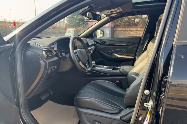 Used CHANGAN OSHAN X5 2022 1.5T DCT Xiake Edition Interior 2