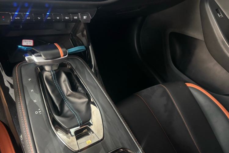 Used CHANGAN OSHAN X5 2022 Sport Edition 1.5T DCT Hurricane Sonic Interior 4