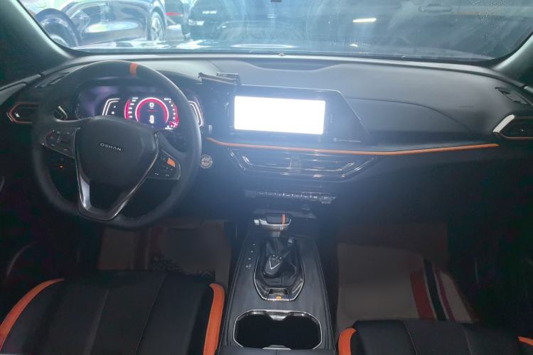 Used CHANGAN OSHAN X5 2022 Sport Edition 1.5T DCT Hurricane Sonic Interior 5