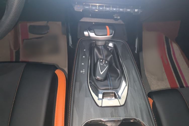 Used CHANGAN OSHAN X5 2022 Sport Edition 1.5T DCT Hurricane Sonic Interior 7