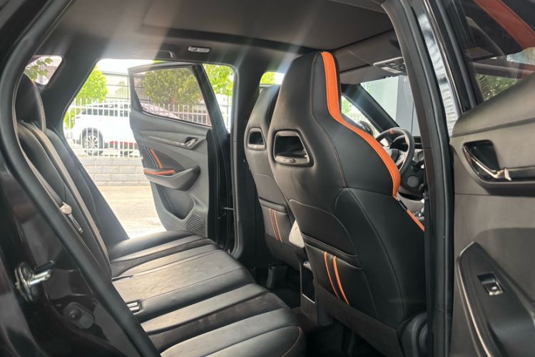 Used CHANGAN OSHAN X5 2022 Sport Edition 1.5T DCT Hurricane Sonic Interior 8