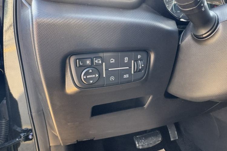 Used CHANGAN OSHAN X5 2022 1.5T DCT Xiake Edition Interior 8