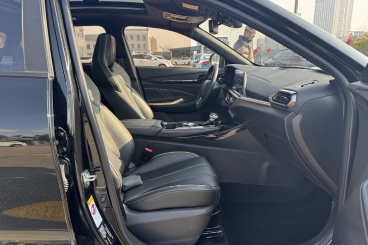 Used CHANGAN OSHAN X5 2022 1.5T DCT Xiake Edition Interior 9