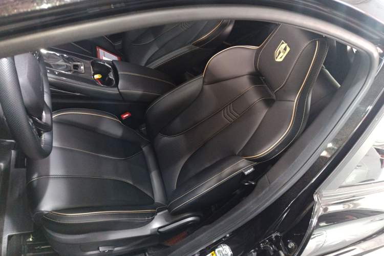 Used CHANGAN OSHAN X5 2022 1.5T DCT Xiake Edition Left Front Seat