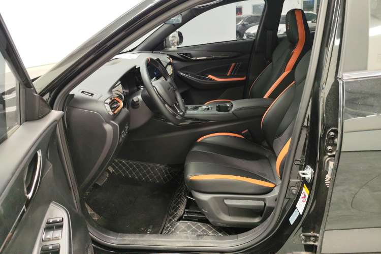 Used CHANGAN OSHAN X5 2022 Sport Edition 1.5T DCT Cyclone Assault Left Front Seat