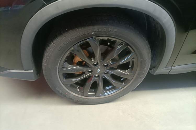 Used CHANGAN OSHAN X5 2022 1.5T DCT Xiake Edition Left Front Wheel Hub