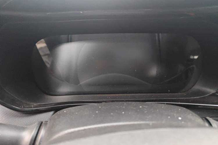 Used CHANGAN OSHAN X5 2022 Sport Edition 1.5T DCT Hurricane Sonic Odometer Close Up