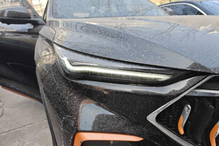 Used CHANGAN OSHAN X5 2022 Sport Edition 1.5T DCT Hurricane Sonic Right Front Headlight