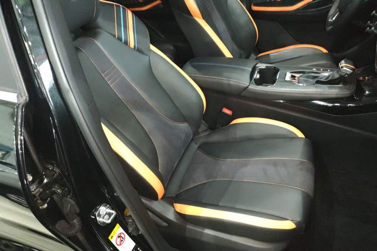 Used CHANGAN OSHAN X5 2022 Sport Edition 1.5T DCT Cyclone Assault Right Front Seat