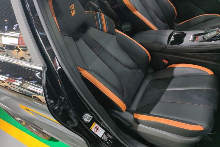 Used CHANGAN OSHAN X5 2022 Sport Edition 1.5T DCT Hurricane Sonic Right Front Seat