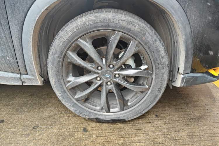 Used CHANGAN OSHAN X5 2022 Sport Edition 1.5T DCT Hurricane Sonic Right Front Wheel Hub