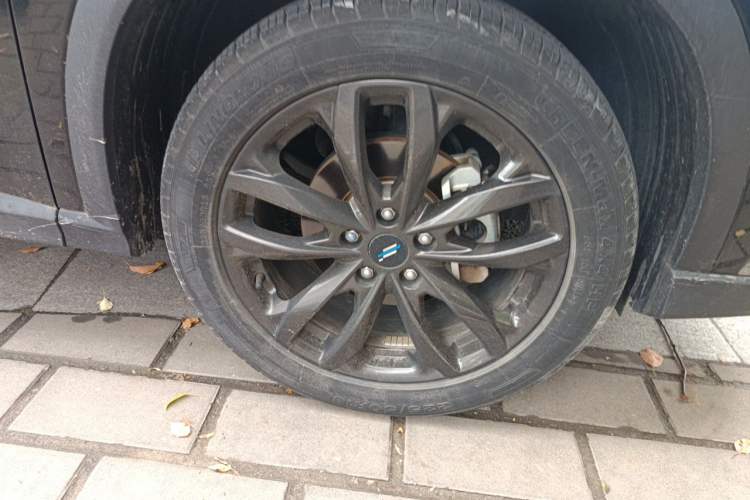Used CHANGAN OSHAN X5 2022 Sport Edition 1.5T DCT Hurricane Sonic Right Front Wheel Hub