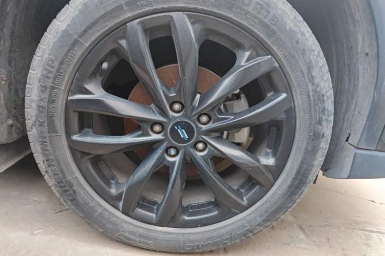 Used CHANGAN OSHAN X5 2022 Sport Edition 1.5T DCT Hurricane Sonic Right Front Wheel Hub