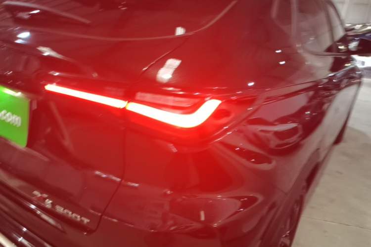 Used CHANGAN OSHAN X5 2022 1.5T DCT Xiake Edition Right Rear Taillight