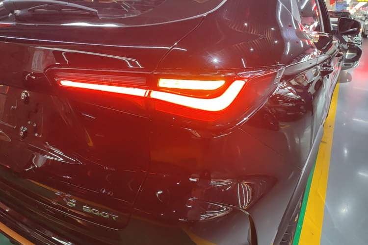 Used CHANGAN OSHAN X5 2022 Sport Edition 1.5T DCT Hurricane Sonic Right Rear Taillight