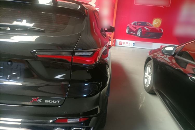 Used CHANGAN OSHAN X5 2022 1.5T DCT Xiake Edition Right Rear Taillight