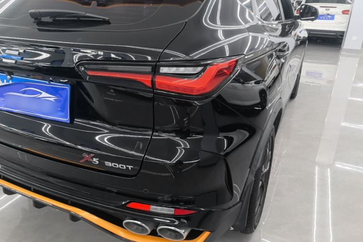 Used CHANGAN OSHAN X5 2022 Sport Edition 1.5T DCT Hurricane Sonic Right Rear Taillight