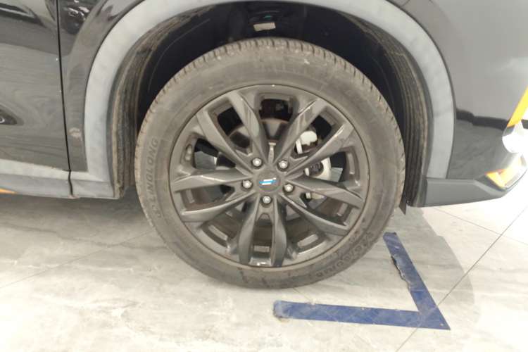Used CHANGAN OSHAN X5 2022 Sport Edition 1.5T DCT Cyclone Assault Right Rear Wheel Hub