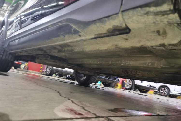 Used CHANGAN OSHAN X5 2022 1.5T DCT Xiake Edition Right Side Sill