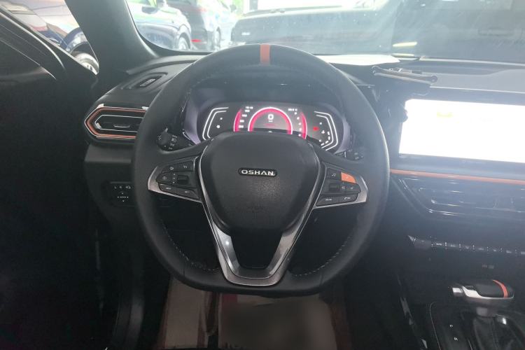 Used CHANGAN OSHAN X5 2022 Sport Edition 1.5T DCT Hurricane Sonic Steering Wheel