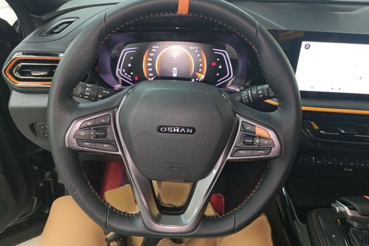 Used CHANGAN OSHAN X5 2022 Sport Edition 1.5T DCT Hurricane Sonic Steering Wheel