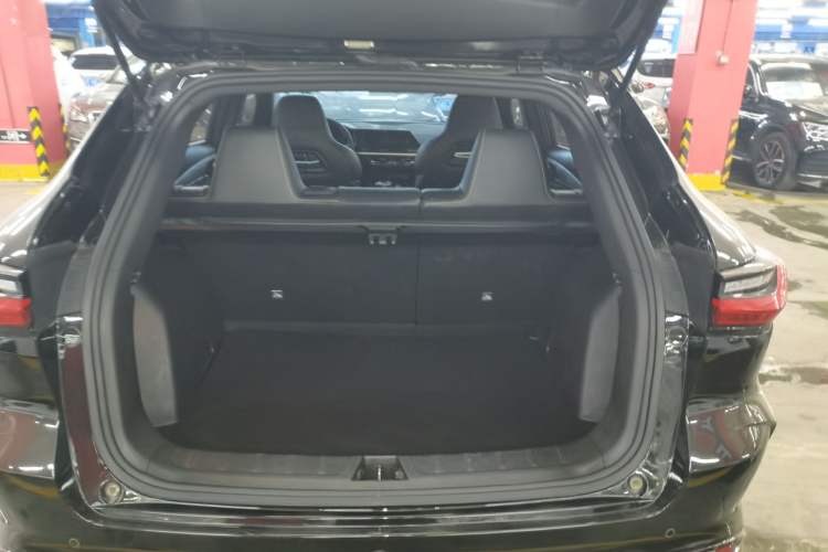 Used CHANGAN OSHAN X5 2022 1.5T DCT Xiake Edition Trunk