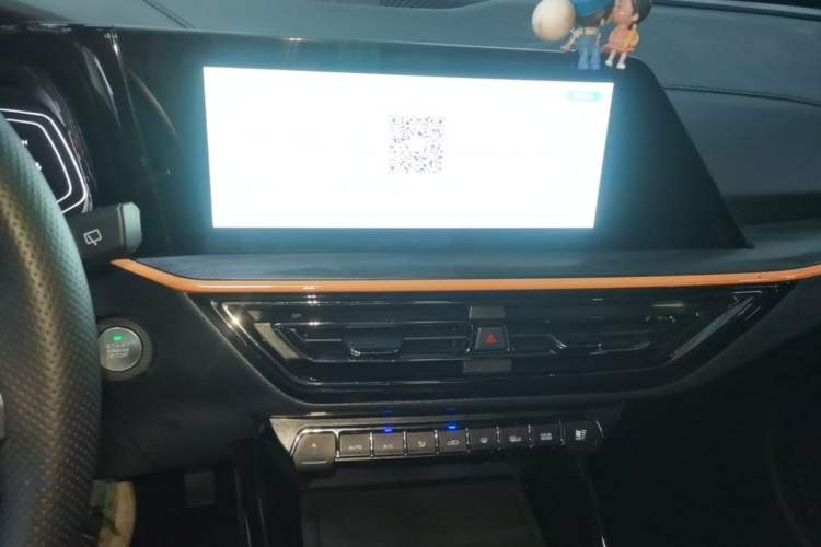 Used CHANGAN OSHAN X5 2022 Sport Edition 1.5T DCT Hurricane Sonic Audio And AC Panel