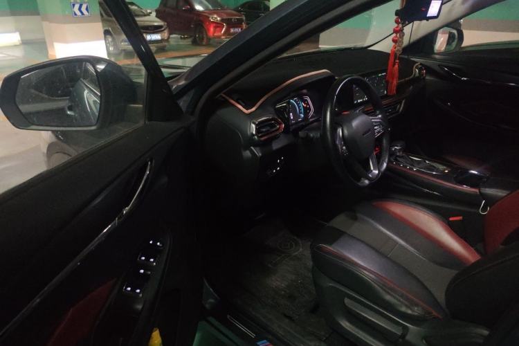 Used CHANGAN OSHAN X5 2022 Sport Edition 1.5T DCT Cyclone Assault Driver Seat