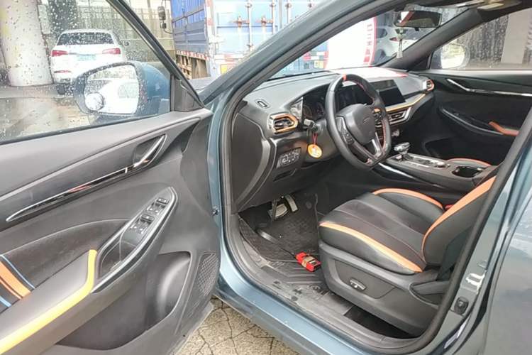 Used CHANGAN OSHAN X5 2022 Sport Edition 1.5T DCT Hurricane Sonic Driver Seat
