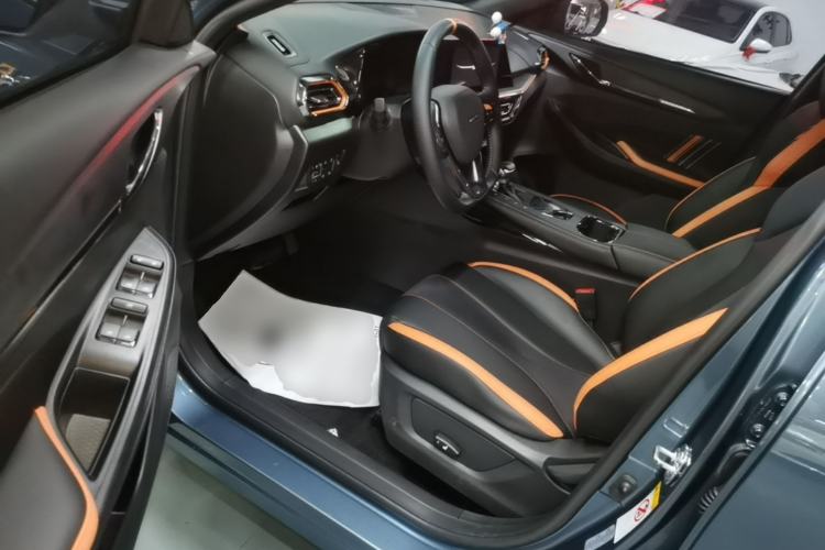 Used CHANGAN OSHAN X5 2022 Sport Edition 1.5T DCT Hurricane Sonic Driver Seat