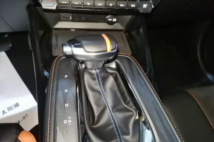 Used CHANGAN OSHAN X5 2022 Sport Edition 1.5T DCT Hurricane Sonic Gear Lever