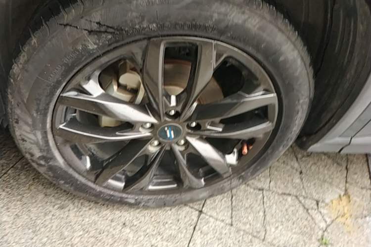 Used CHANGAN OSHAN X5 2022 Sport Edition 1.5T DCT Hurricane Sonic Left Front Wheel Hub