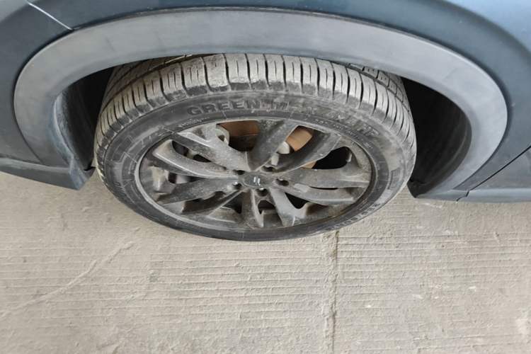 Used CHANGAN OSHAN X5 2022 Sport Edition 1.5T DCT Hurricane Sonic Left Front Wheel Hub