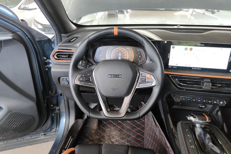 Used CHANGAN OSHAN X5 2022 Sport Edition 1.5T DCT Hurricane Sonic Steering Wheel