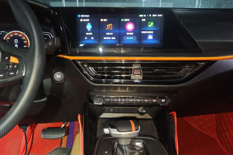 Used CHANGAN OSHAN X5 2022 Sport Edition 1.5T DCT Hurricane Sonic Audio And AC Panel