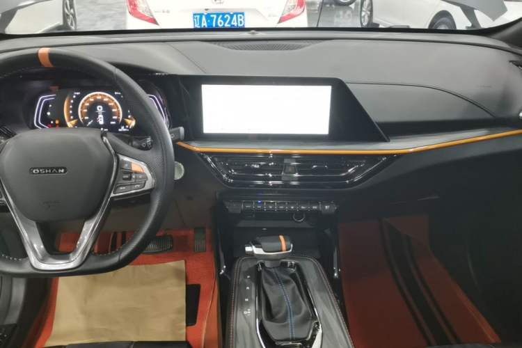 Used CHANGAN OSHAN X5 2022 Sport Edition 1.5T DCT Hurricane Sonic Audio And AC Panel