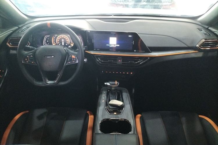 Used CHANGAN OSHAN X5 2022 Sport Edition 1.5T DCT Hurricane Sonic Center Console