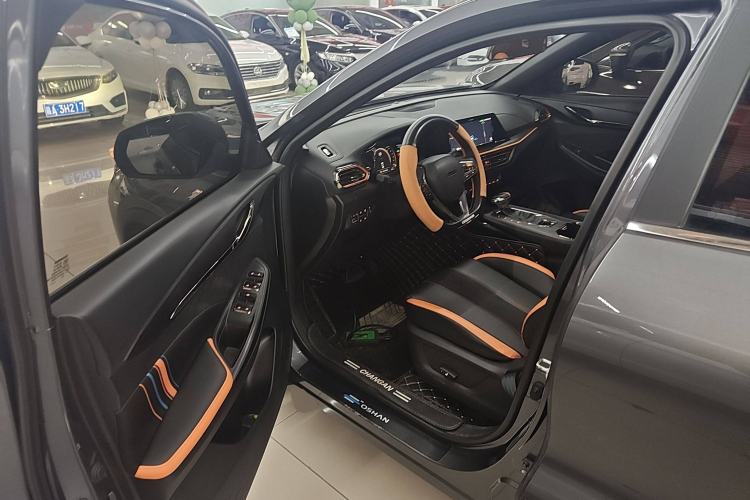 Used CHANGAN OSHAN X5 2022 Sport Edition 1.5T DCT Hurricane Sonic Driver Seat