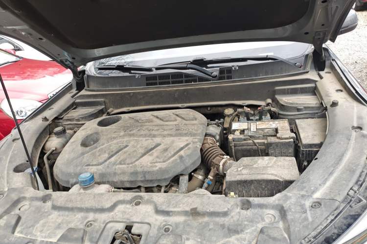 Used CHANGAN OSHAN X5 2022 Sport Edition 1.5T DCT Cyclone Assault Engine Bay
