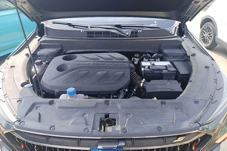 Used CHANGAN OSHAN X5 2022 Sport Edition 1.5T DCT Hurricane Sonic Engine Bay